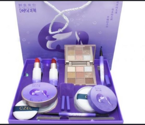 SET DE MAQUILLAJE CZEL